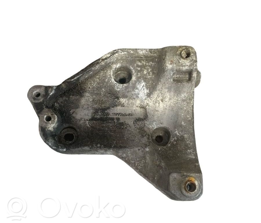 Halterung Lager Motor   779986301