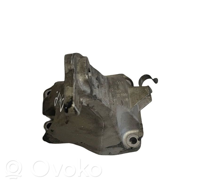 BMW X1 E84 Engine mounting bracket 