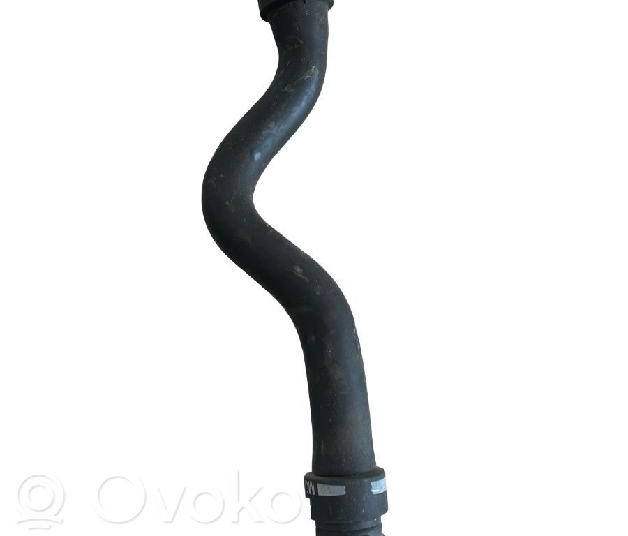 Engine coolant pipe/hose