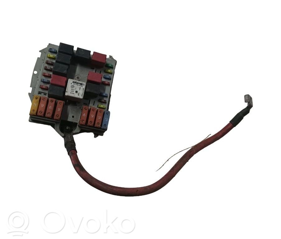 Módulo de fusible   51738102