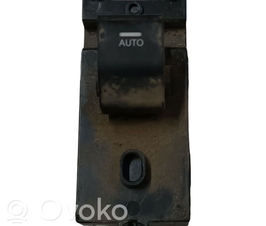 Interruptor del elevalunas eléctrico   935803Z000