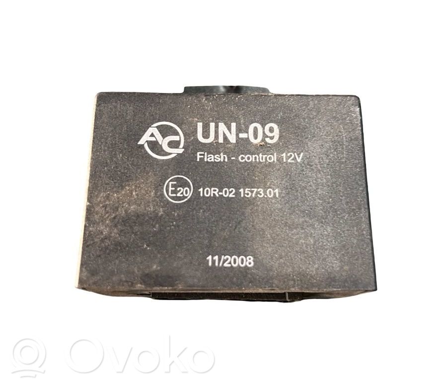 Sonstige Steuergeräte / Module   10R02157301