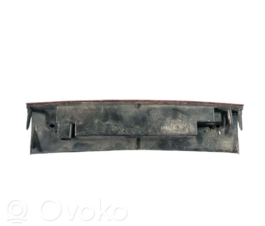 Kolmas/lisäjarruvalo   1535269