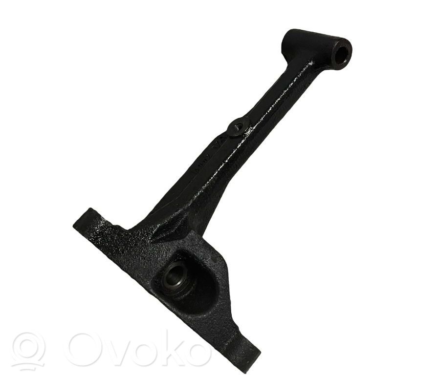 Soporte de montaje del motor   3311805010