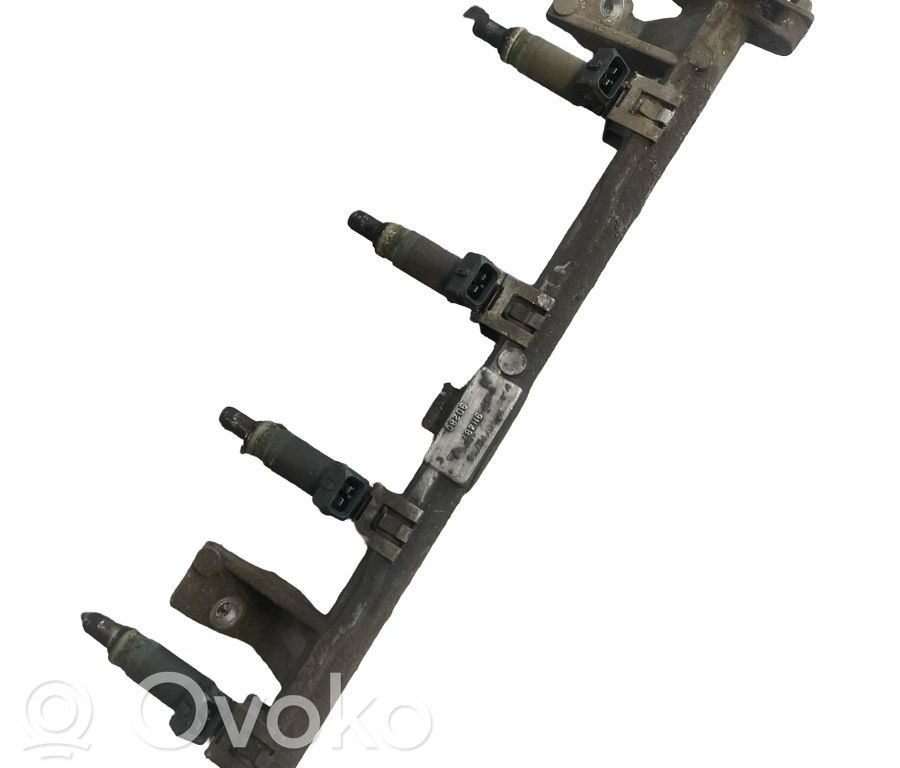 Fuel splitter   98MFBA9F593