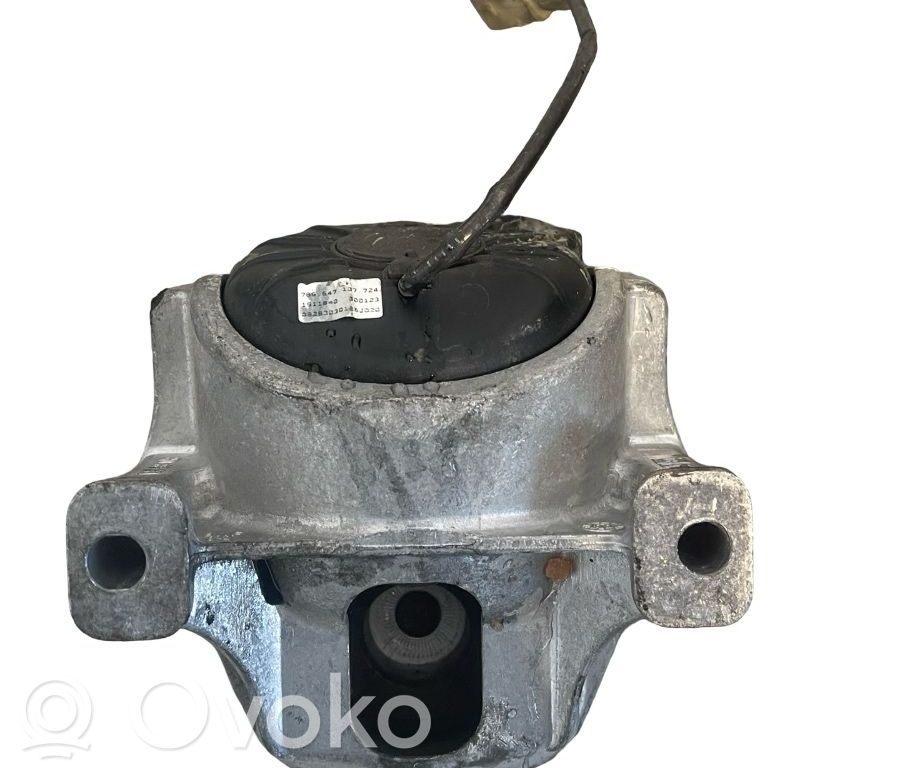 Support de moteur, coussinet   8R0199381
