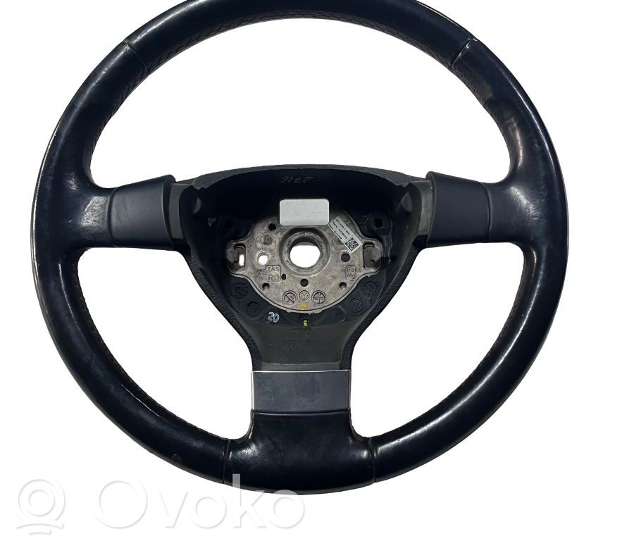 Volkswagen Golf V Volant 