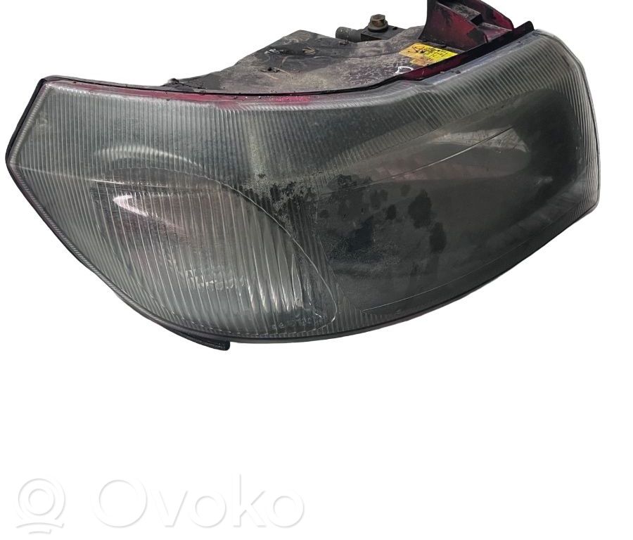Priekšējais lukturis   YC1X13008
