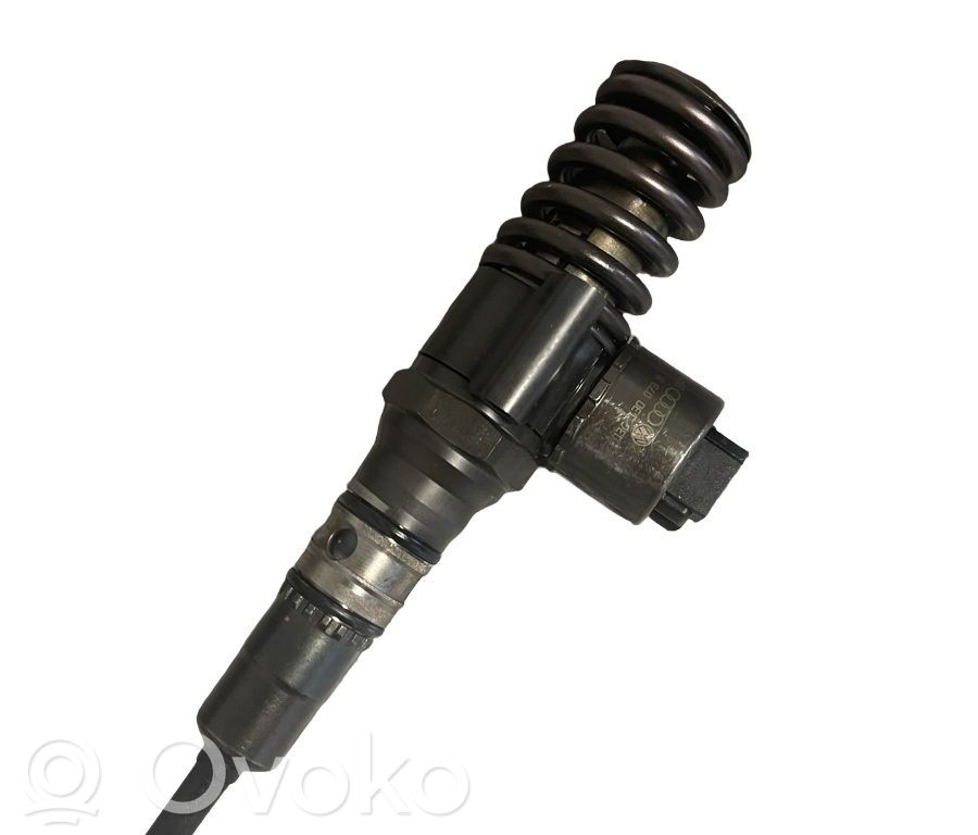 Inyector de combustible   03G130073B