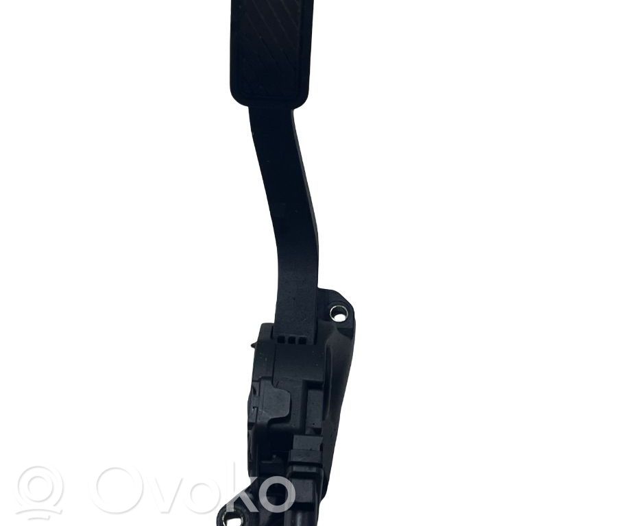 Accelerator throttle pedal   8V219F836AA