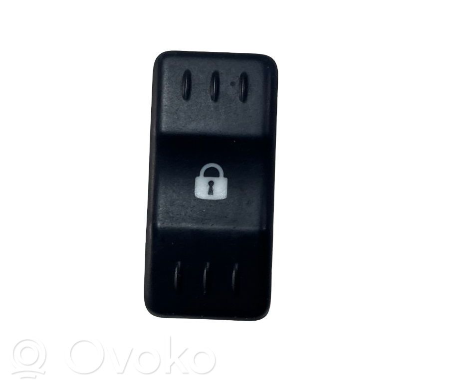 Central locking switch button   213517