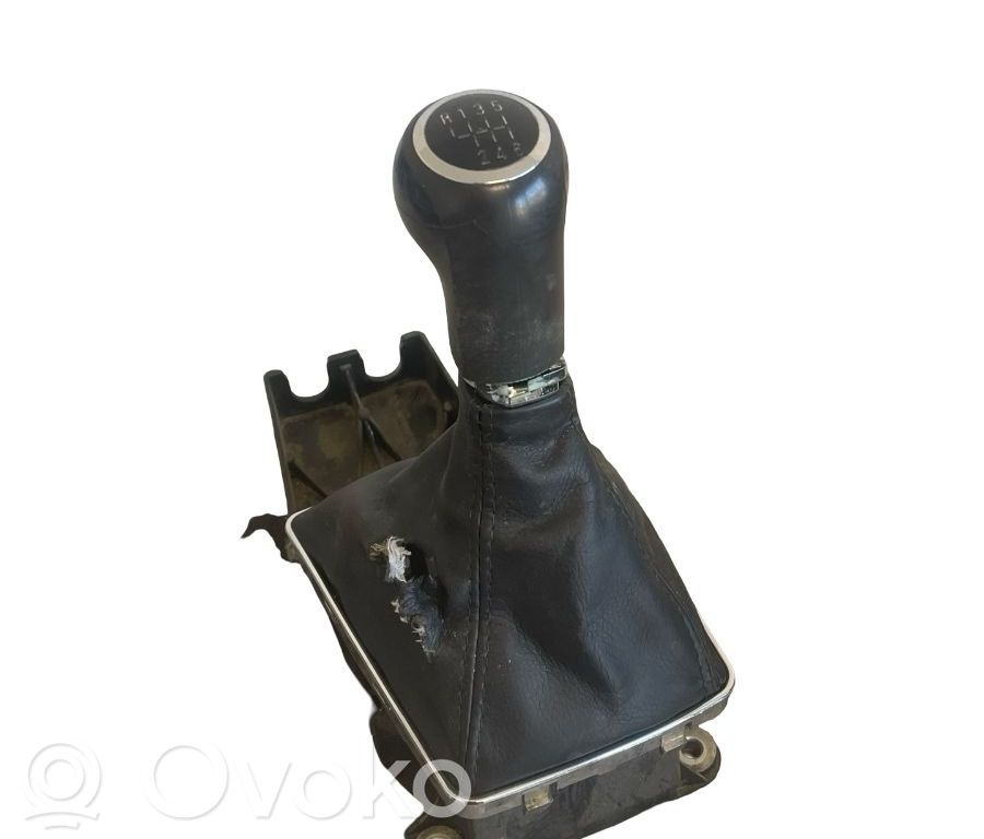 Gear shift cable bracket   090280101