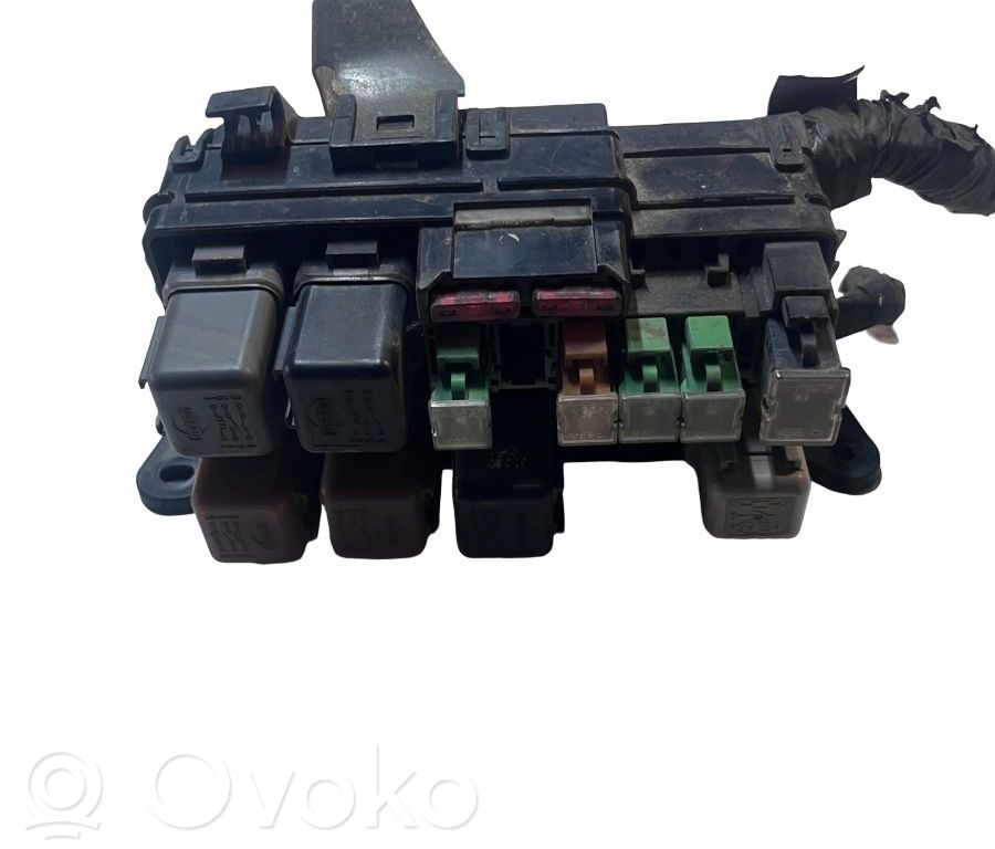 Nissan Terrano Fuse module 
