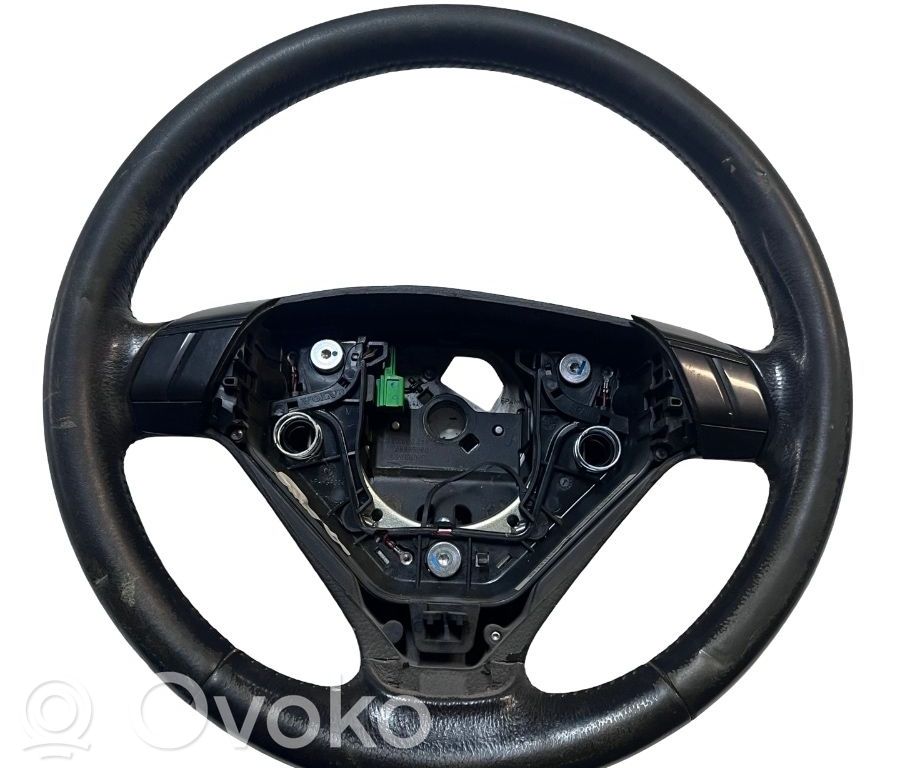 Steering wheel   08666887