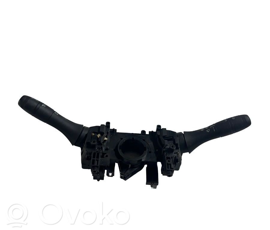 Rokturu komplekts   255672098R