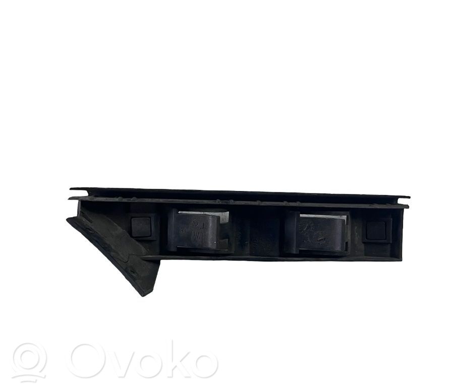 Seat Leon (1M) Front bumper mounting bracket 