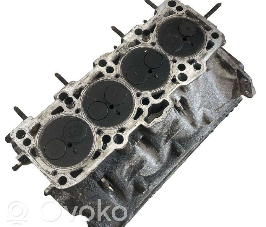 Culata del motor   038103373R