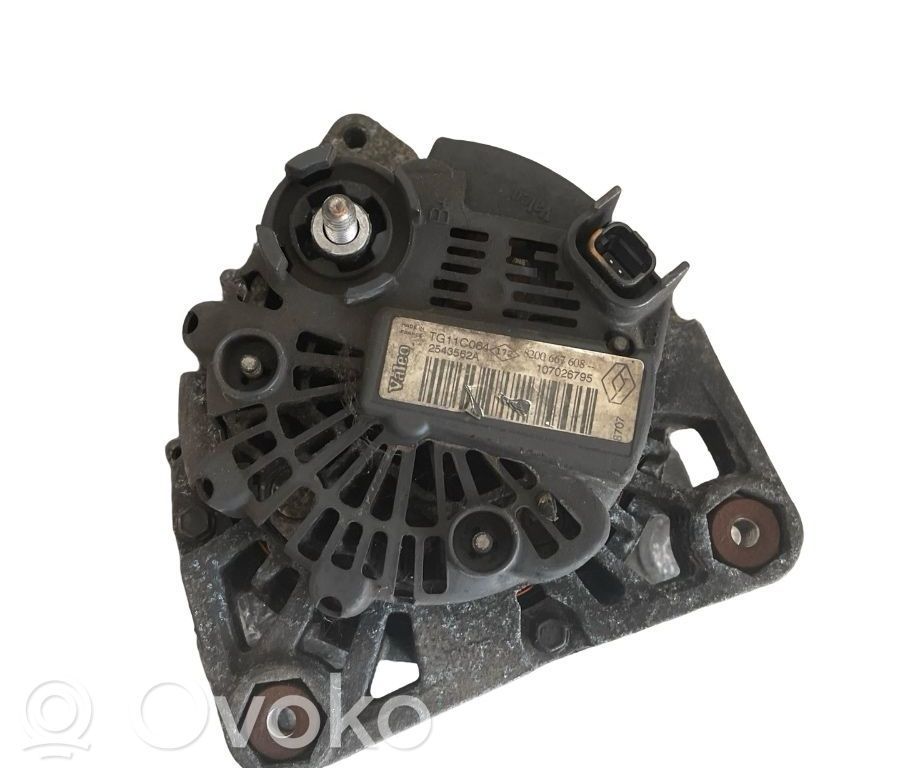 Alternador   8200667608
