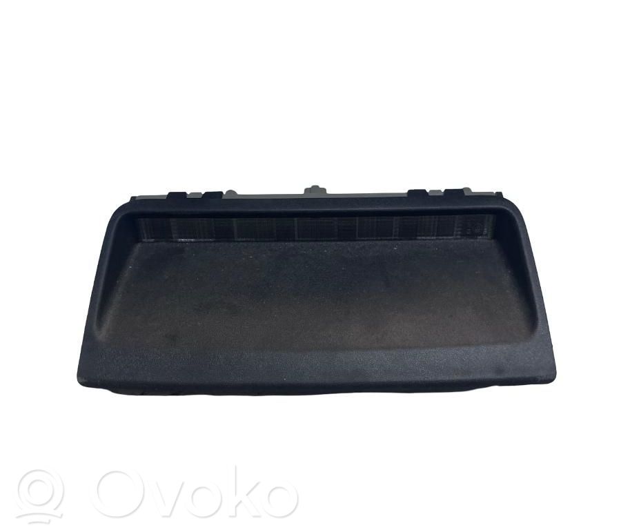 Toyota Avensis T270 Lampă frână centrală 