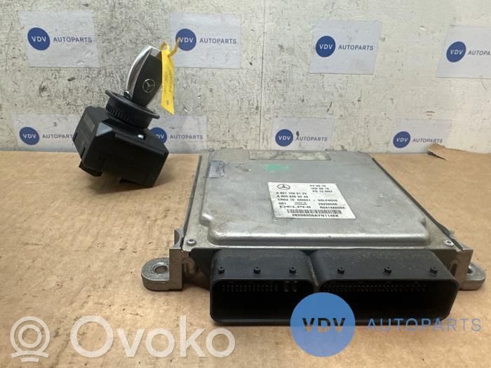 Mercedes-Benz C W204 Komputer / Sterownik ECU i komplet kluczy 