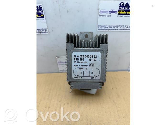 Mercedes-Benz E W210 Fan control module 