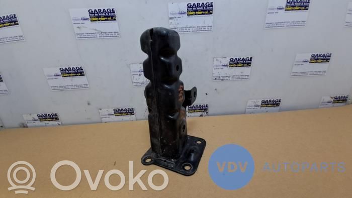 Mercedes-Benz Vito Viano W447 Pas przedni 