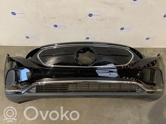 Mercedes-Benz EQA Parachoques delantero 