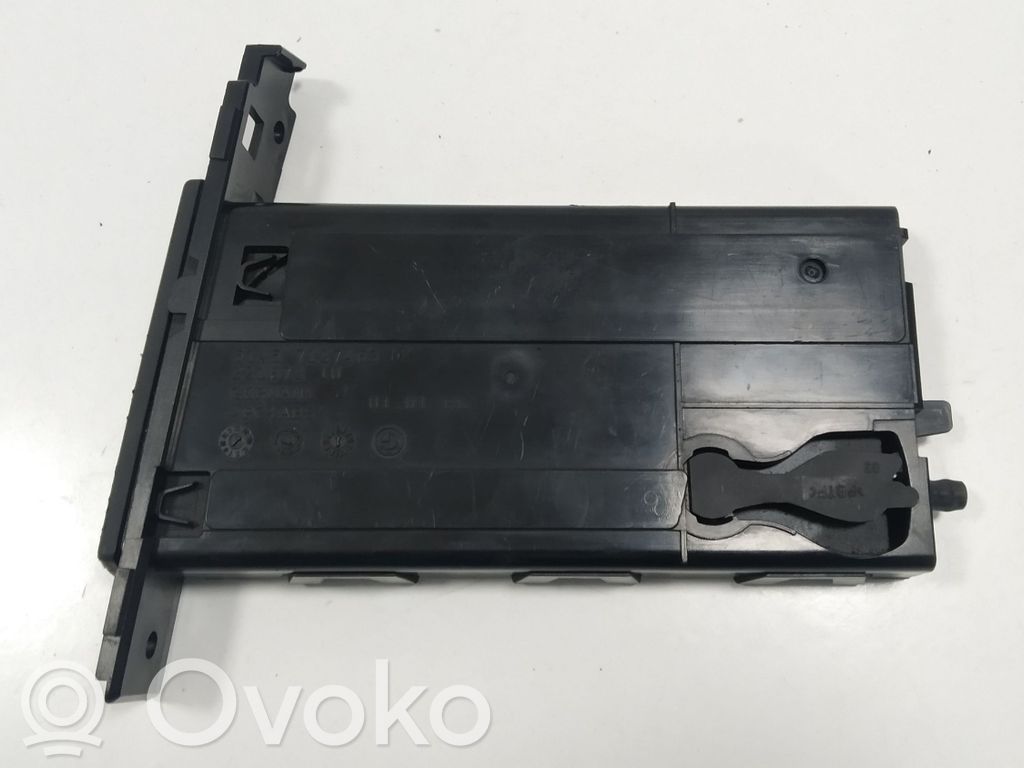 Cup holder   7127463,51547127463