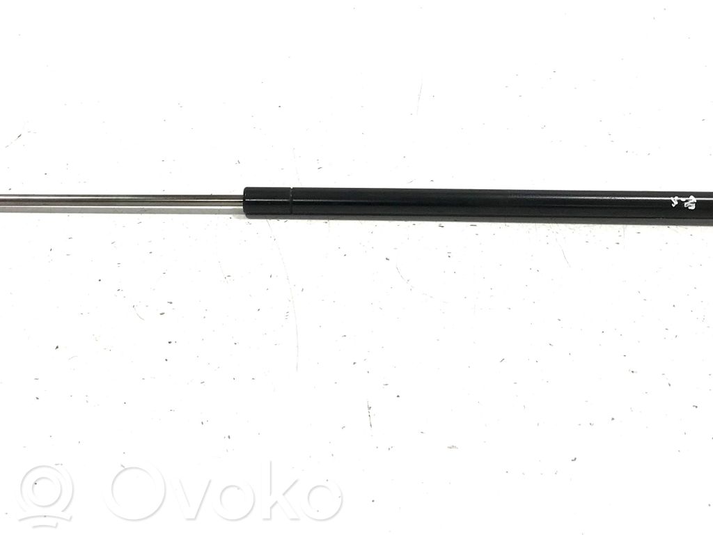 BMW X3 E83 Tailgate/trunk strut/damper 