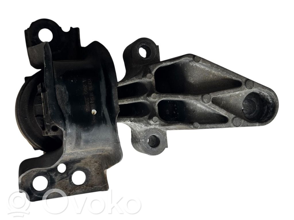Renault Clio III Engine mount bracket 