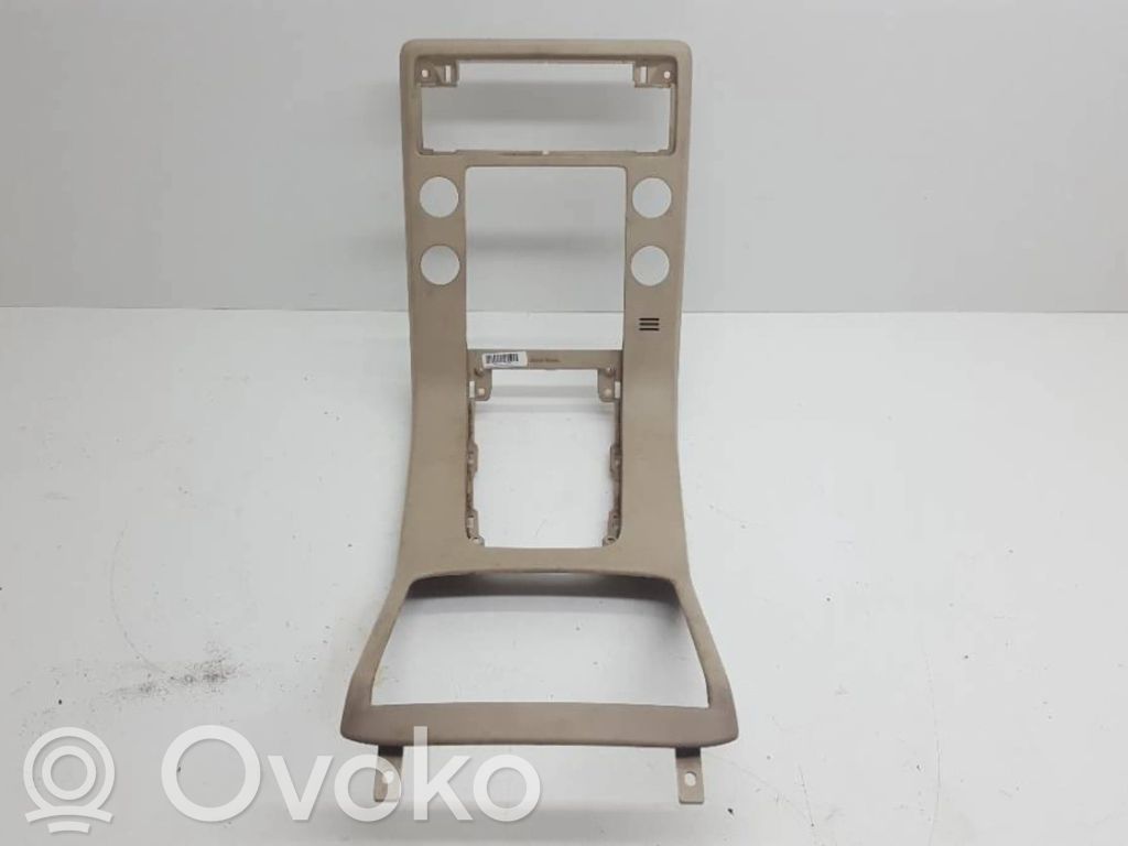Volvo S80 Panelės apdaila 