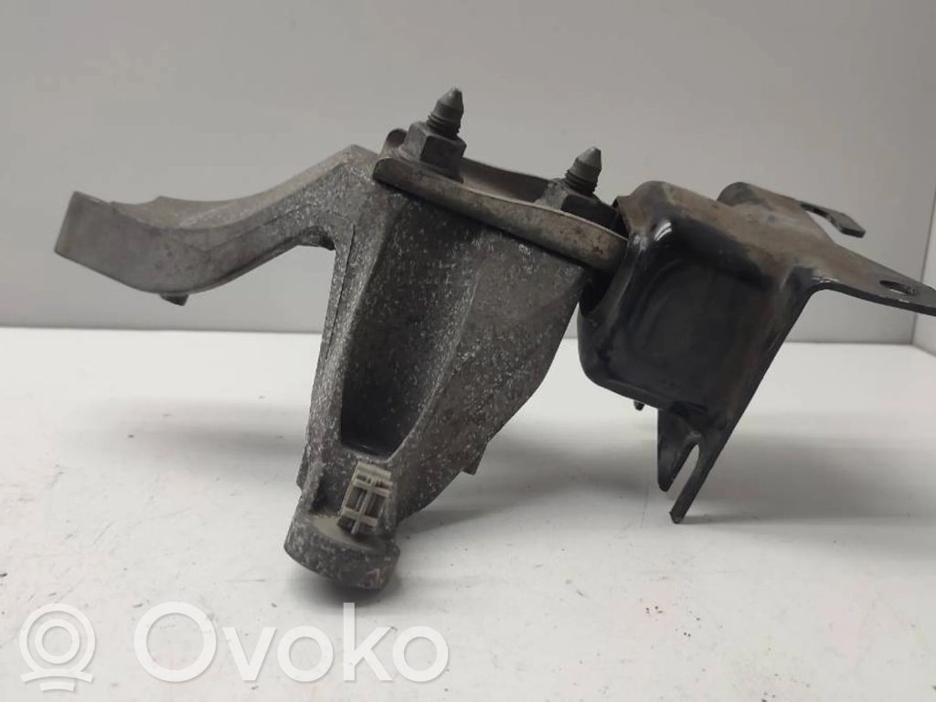 Dacia Sandero Gearbox mount 