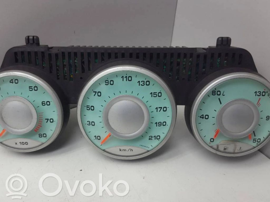 Peugeot 807 Speedometer (instrument cluster) 