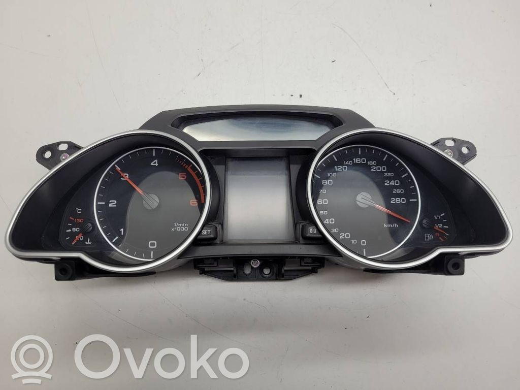 Audi A5 8T 8F Nopeusmittari (mittaristo) 
