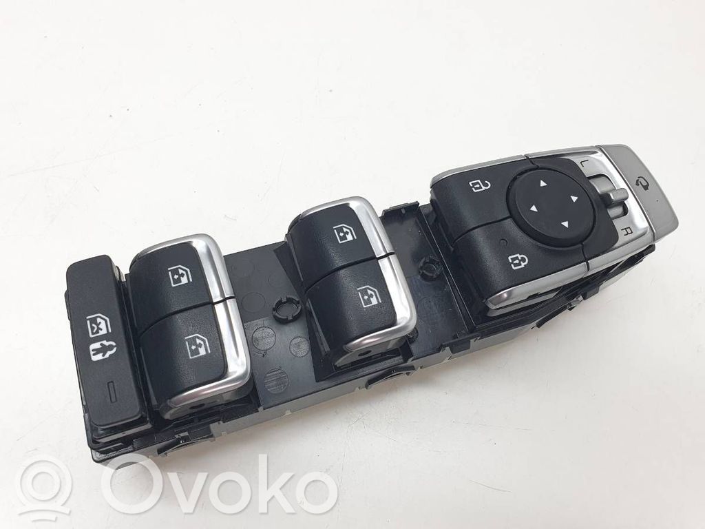KIA Sorento IV Quarter vent window switch 
