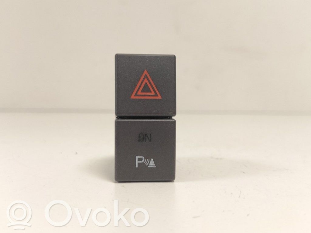 Ford C-MAX I Hazard light switch 
