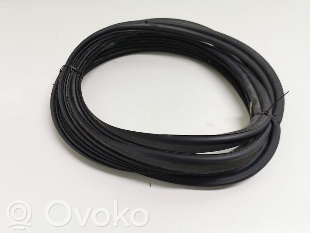 Trunk rubber seal (body)