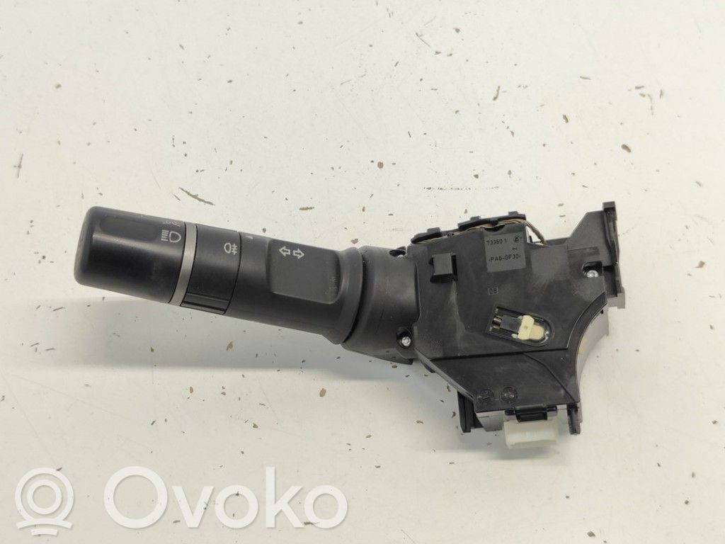 Mazda 2 Manetka / Przełącznik kierunkowskazów 
