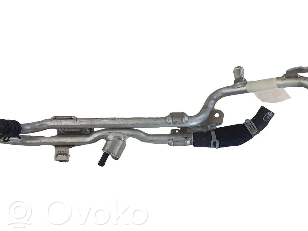 Volkswagen Touareg III Engine coolant pipe/hose 