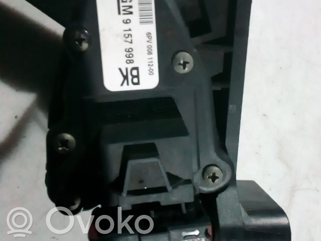 Opel Astra H Accelerator pedal position sensor 