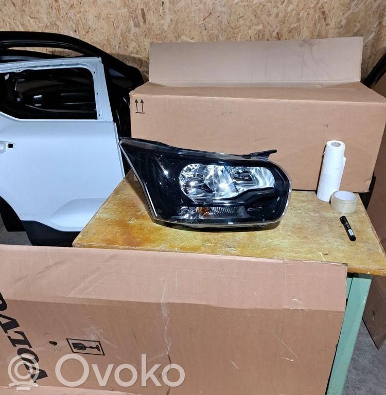 Ford Transit VII Scheinwerfer 