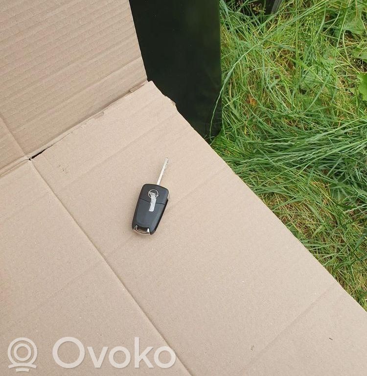 Opel Corsa D Ignition key/card 