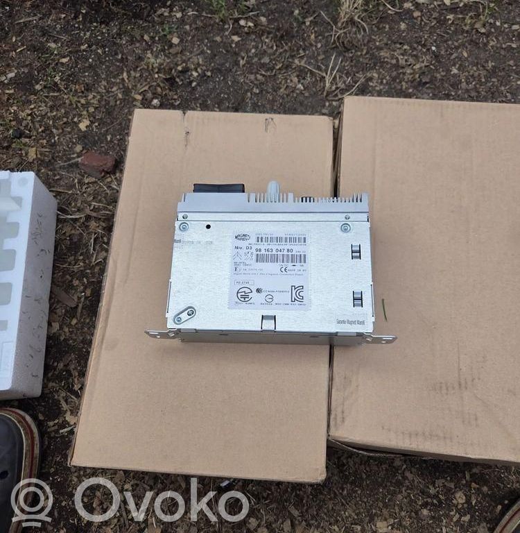 Citroen C4 Grand Picasso Stacja multimedialna GPS / CD / DVD 