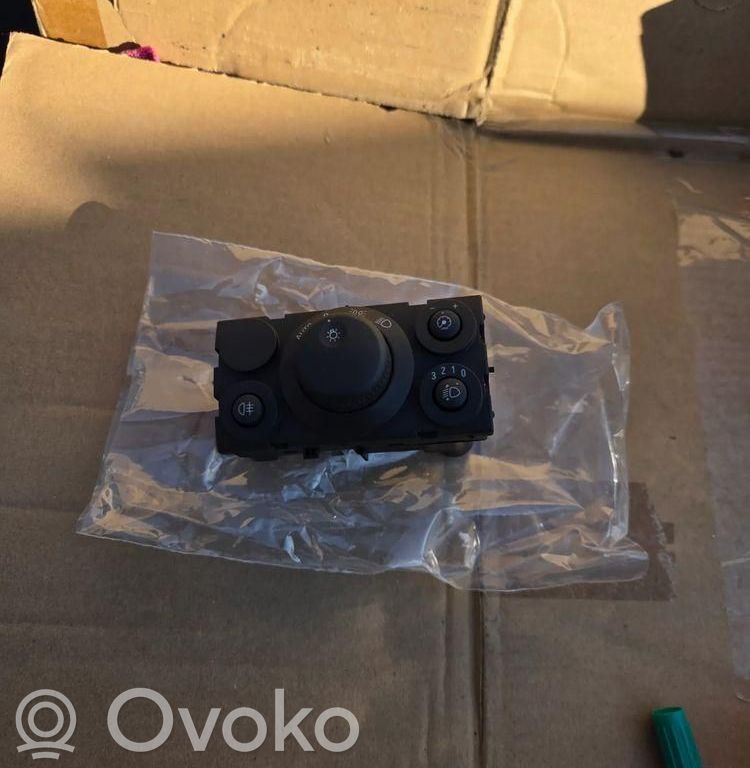 Opel Astra H Light switch 