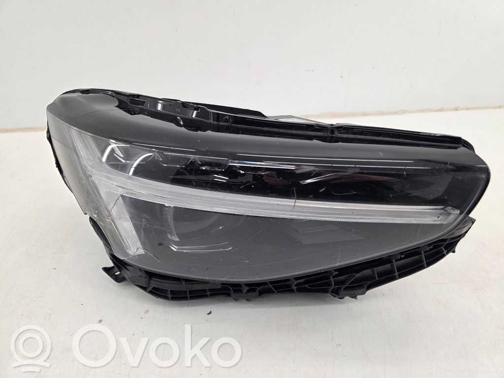 Volvo XC40 Scheinwerfer 