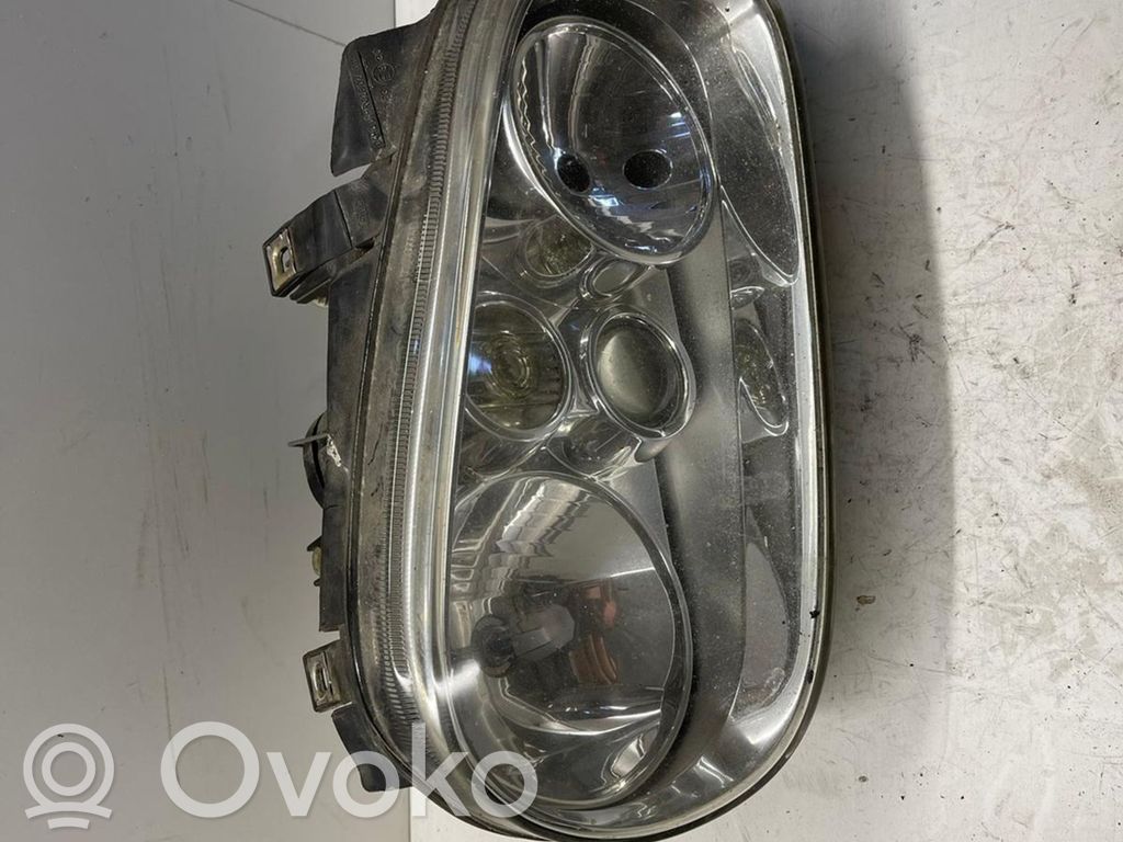 Volkswagen Golf IV Etu-/Ajovalo 