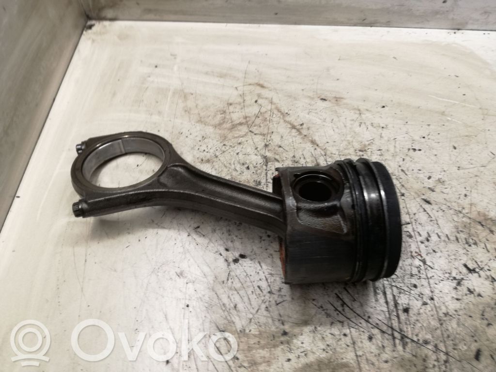 Piston with connecting rod