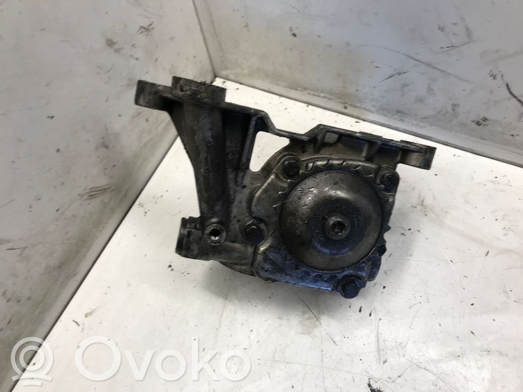 Ölpumpe   059115105,670815610