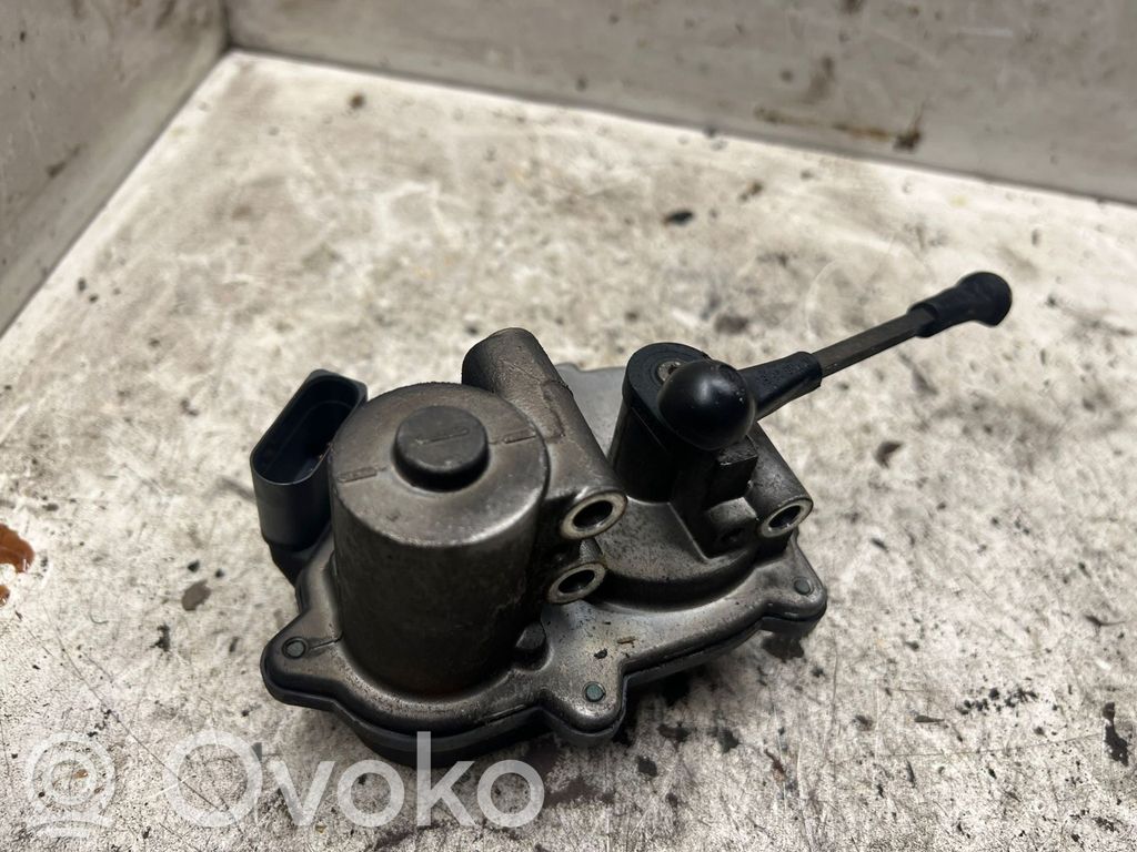 Vārsta kustināšanas motoriņš   059129086L