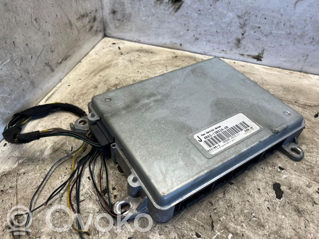 Jaguar S-Type Central body control module 